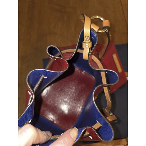 Dooney & Bourke Pebble Leather Drawstring Shoulder Bag Bucket Red with Coin Bag - Picture 4 of 5